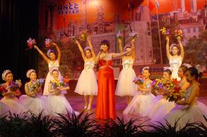 The Anhua company held to celebrate the national day, Ying Chongyang Gala (2)